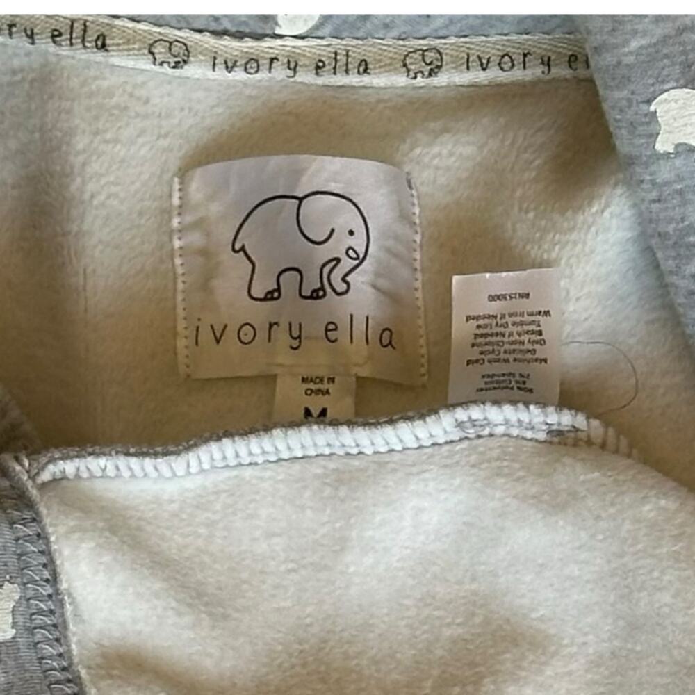 Womens Robe Size Medium Gray White Elephant Soft Cozy Pockets Hood Sleepwear Mom - Picture 3 of 7